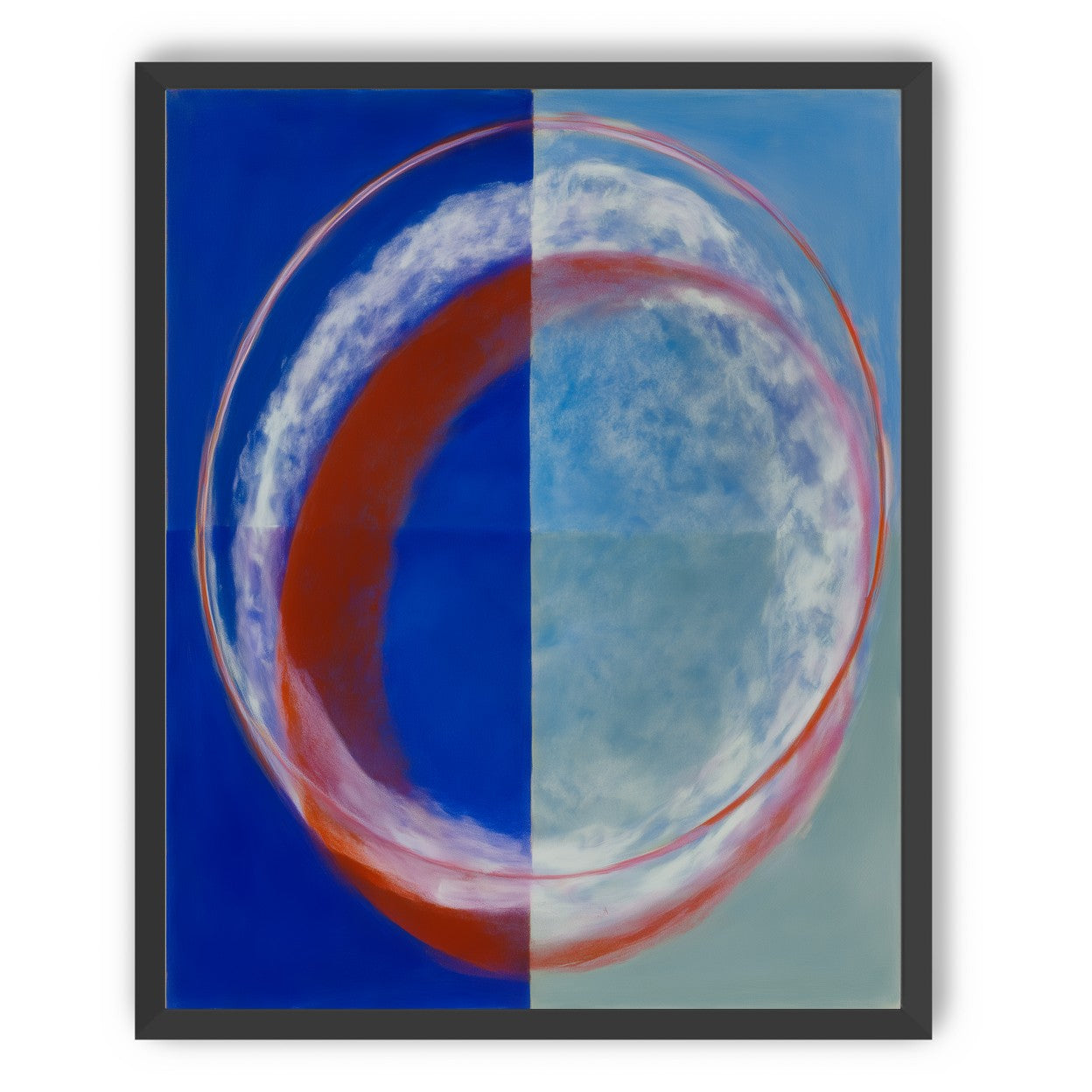 Red rim on divided blue