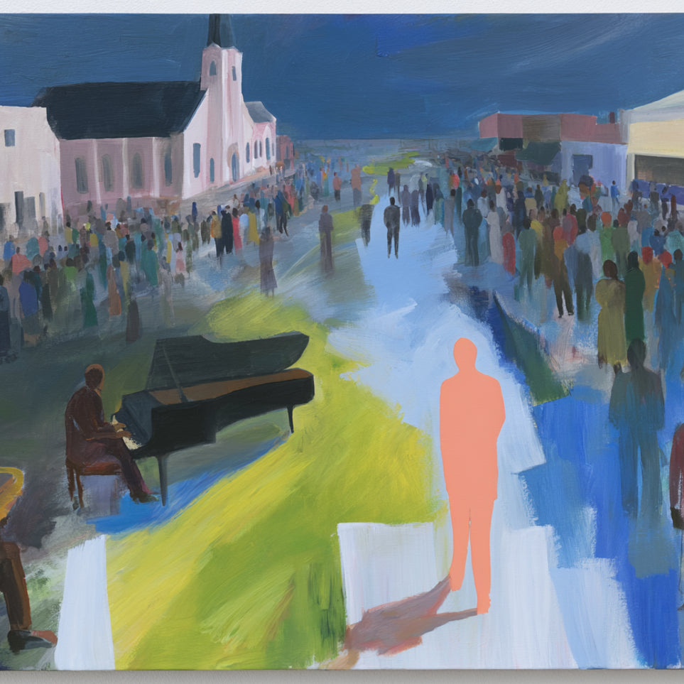 Crowd around the musicians