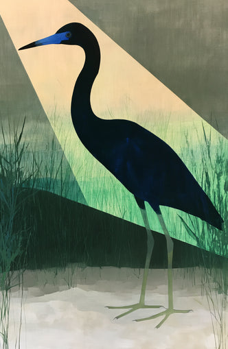 Blue beak in green light