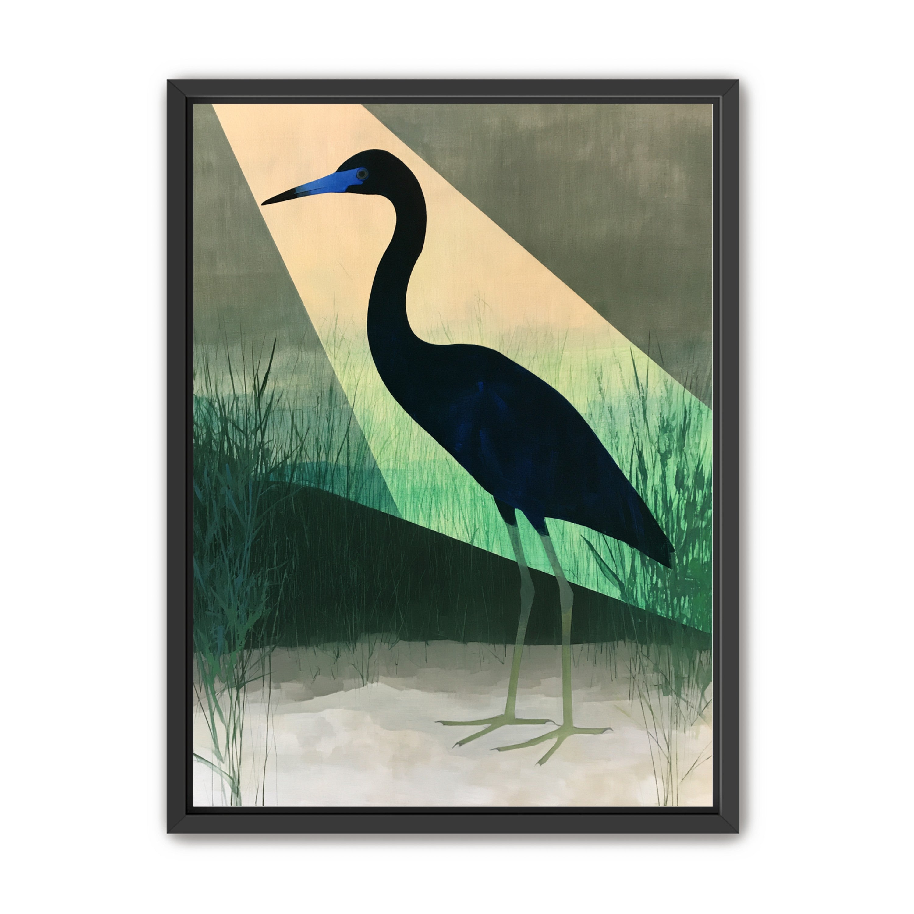 Blue beak in green light