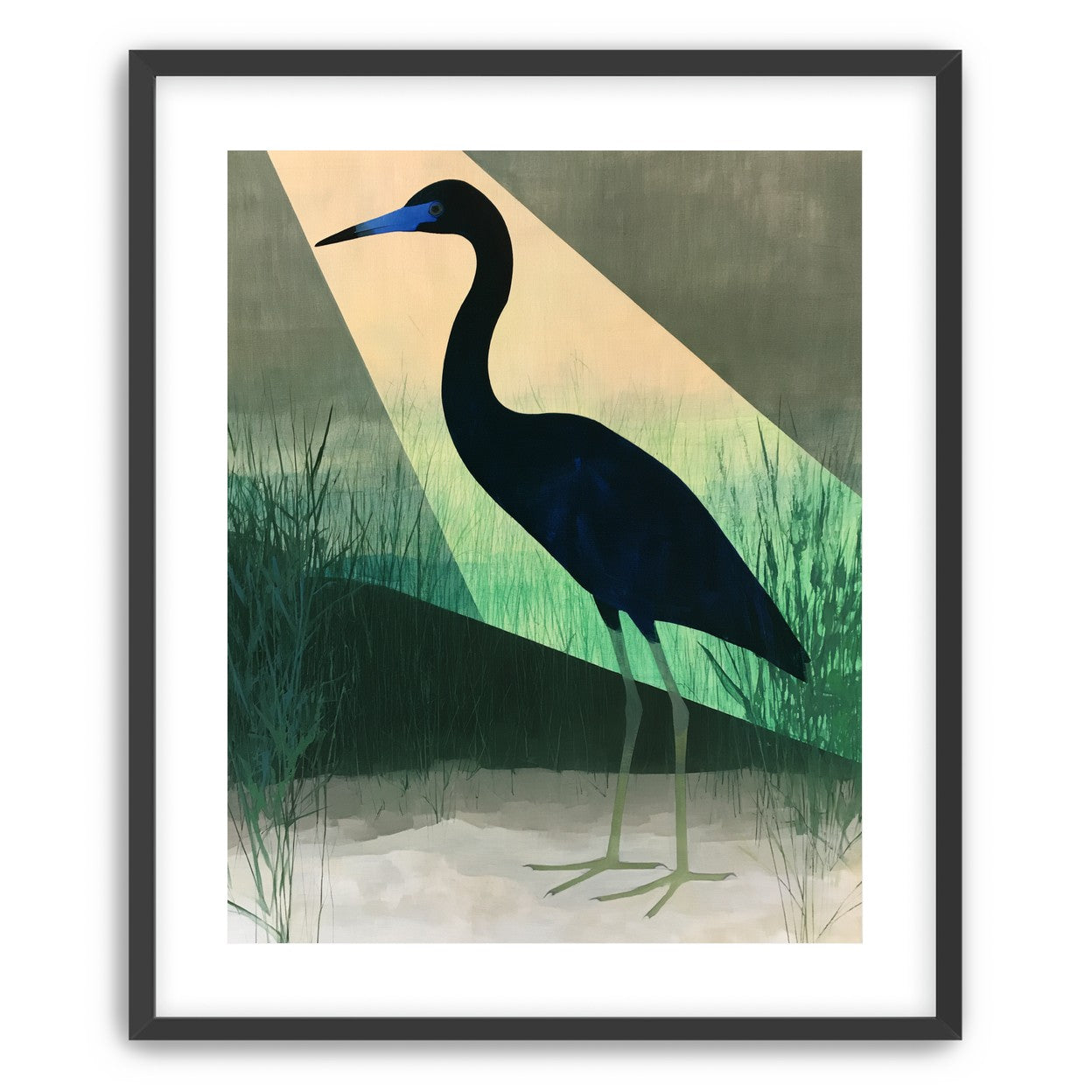 Blue beak in green light
