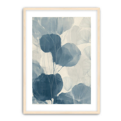 Ginkgo fans among round leaves