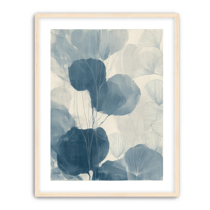 Ginkgo fans among round leaves