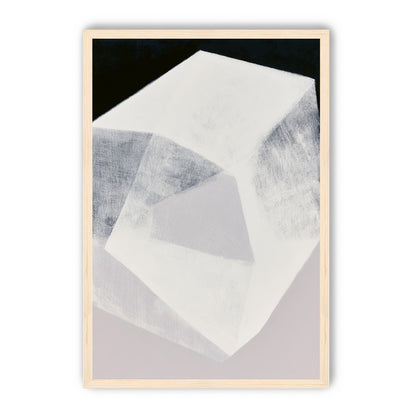 Milkwhite facets in deep black