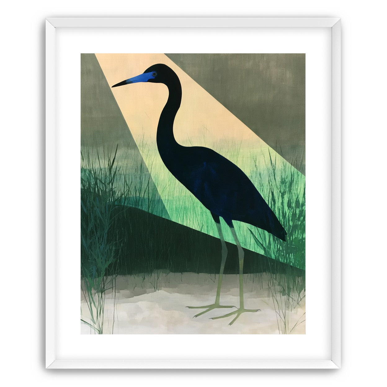 Blue beak in green light