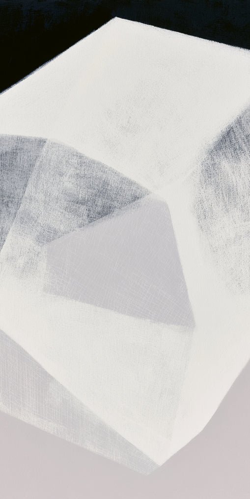 Milkwhite facets in deep black