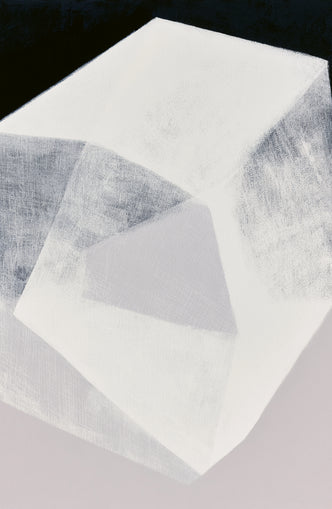 Milkwhite facets in deep black