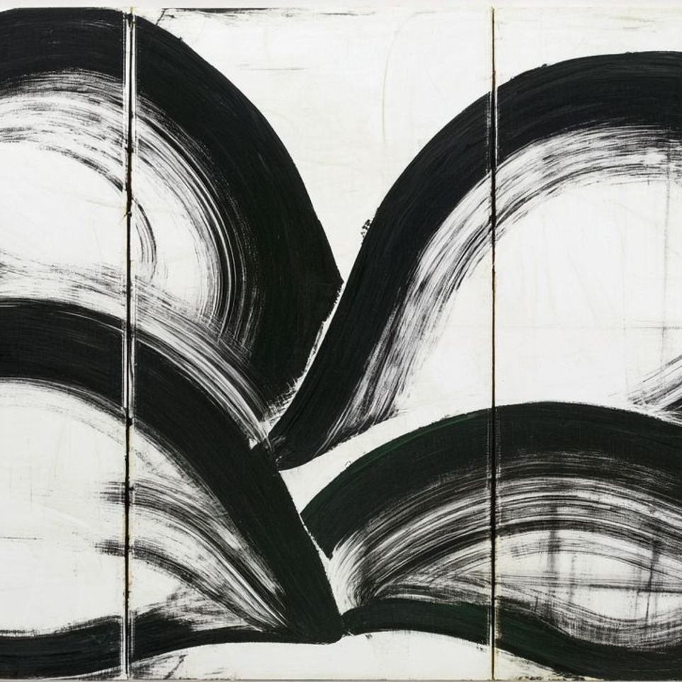 Black arcs across white panels