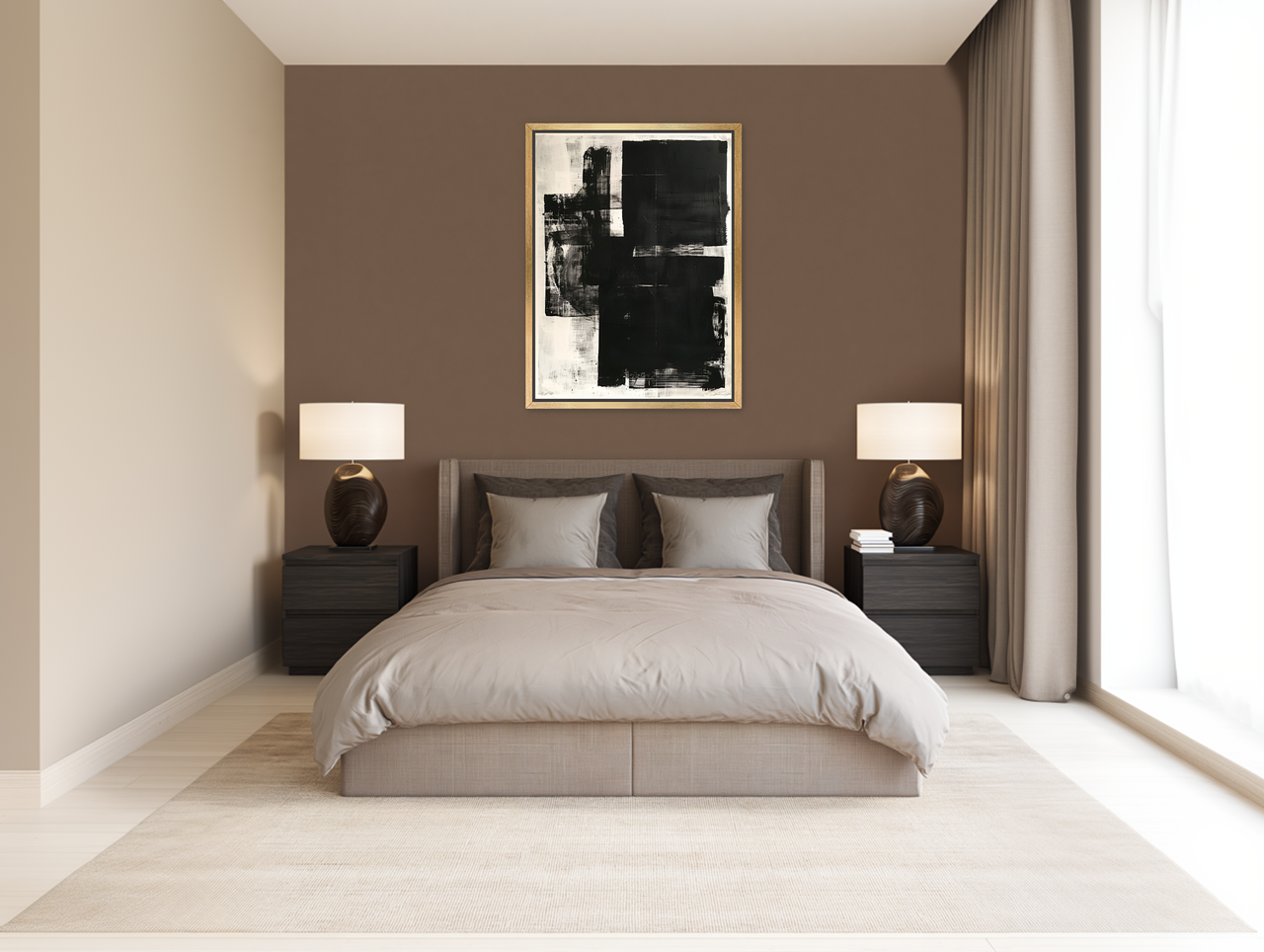 Black weight on pale ground room view